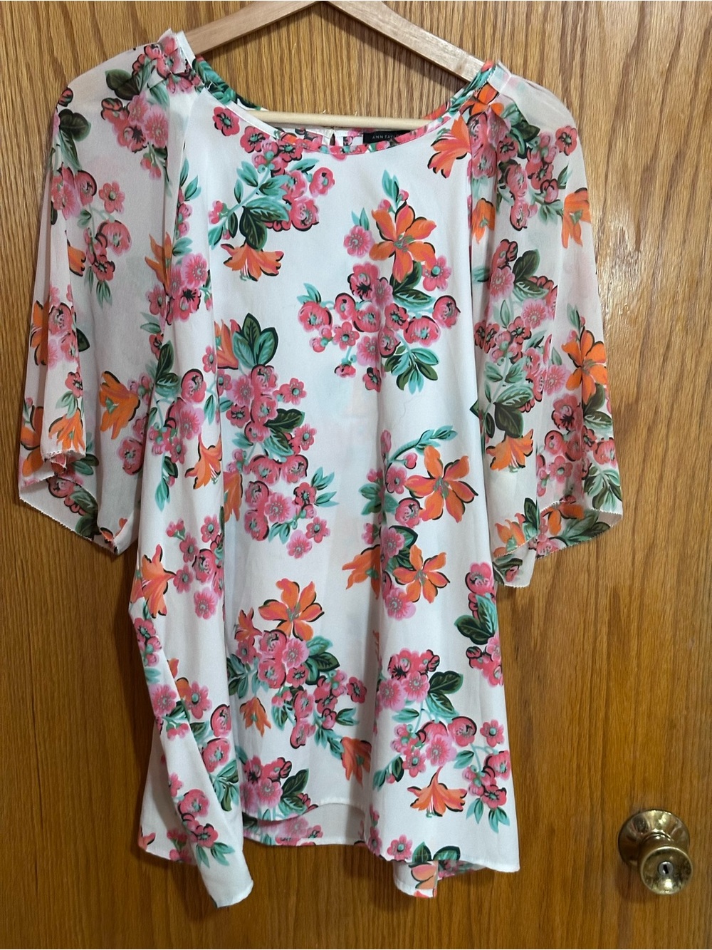 Ann Taylor White Floral Flutter-Sleeve Tunic with Pink & Orange Flowers